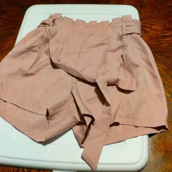 unknown Pants - Women's shorts
